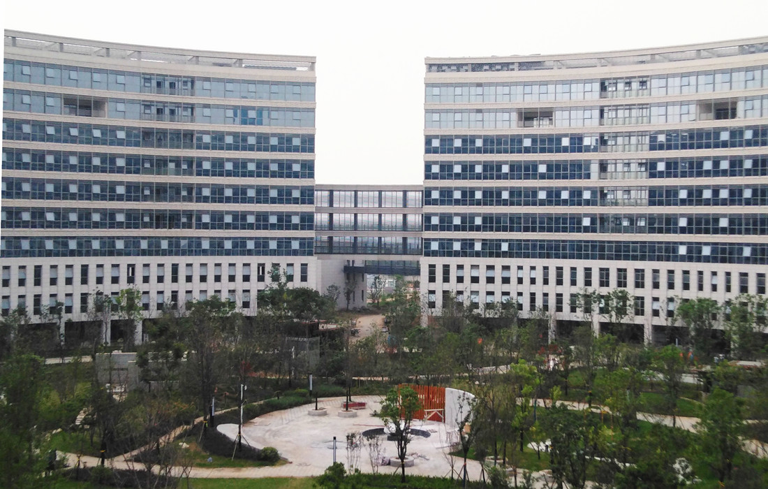 东津商务大楼项目顺利通过竣工验收